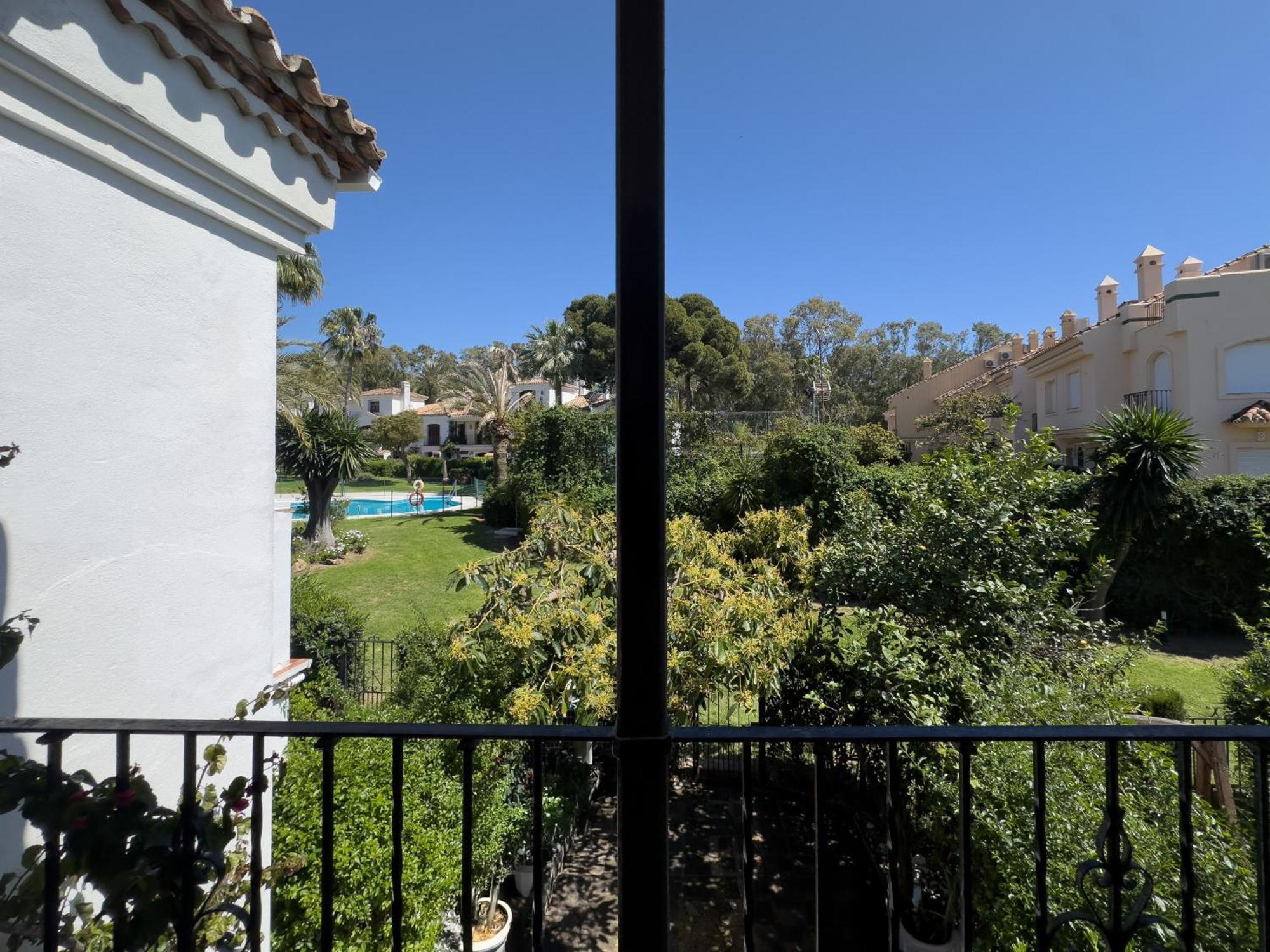 Adosado Junto Al Mar Villa Estepona Eksteriør billede